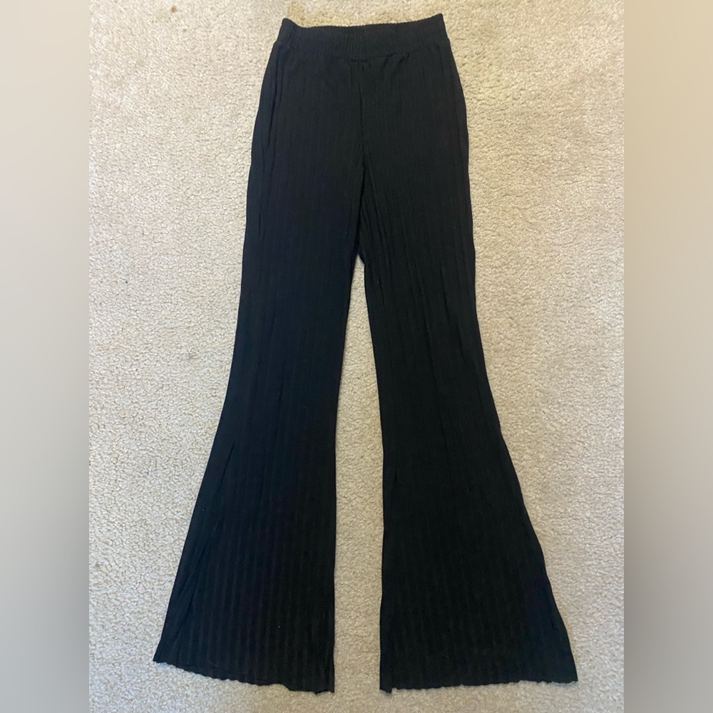 Flared ribbed pants